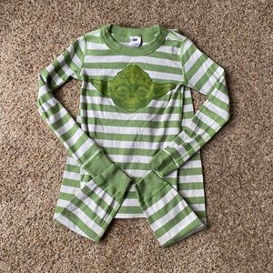 Hanna Andersson Yoda pjs 6-7 110